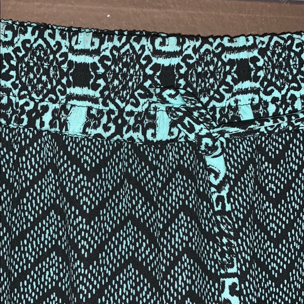 Teal Chevron printed pants